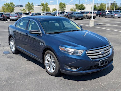 2017 Ford Taurus SE