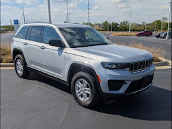 2024 Jeep Grand Cherokee Laredo